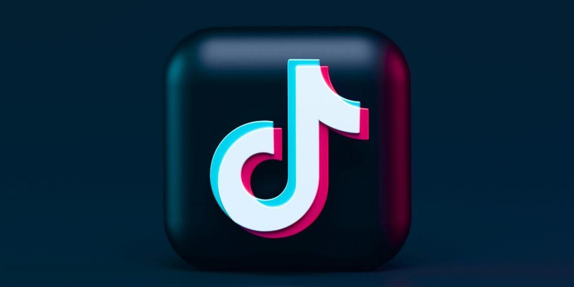 o-que-é-tiktok-raczum-eccentric